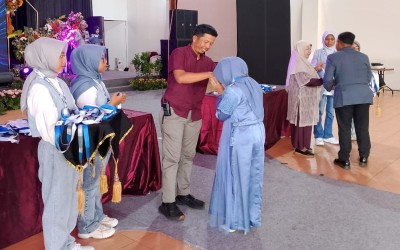 SMA Negeri 1 Ciawigebang Lepas Siswa Kelas XII Tahun Pelajaran 2023-2024 Ditandai Tampilan Seni Teater Berlangsung Di RM Mayang